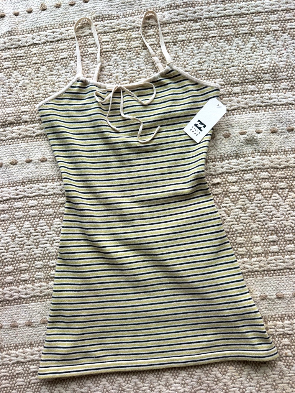 🔥🔥BILLABONG - UNRELEASED CALLA SWEATER DRESS🔥🔥